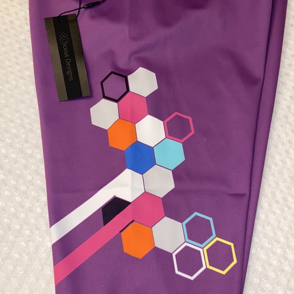 NEW! $78 SCOUT DESIGNS Geometric Hexagonal Capri Crop Leggings S Purple - Picture 10 of 14
